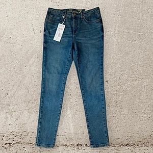 NWT Seven7 Jeans - Metro Ultra High Rise Skinny | Size 4